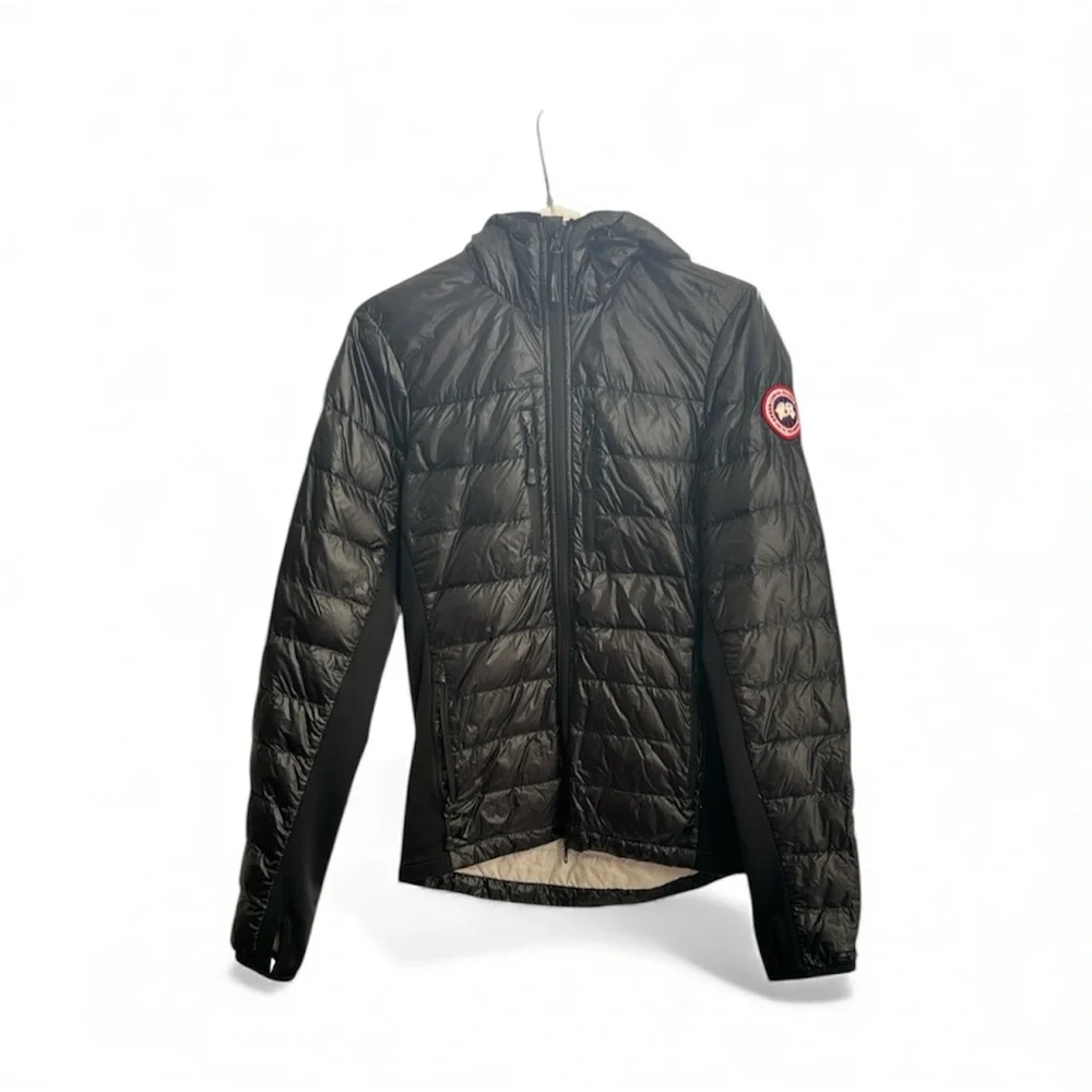 Canada Goose Women’s Black Puffer Jacket - Picture 1 of 8